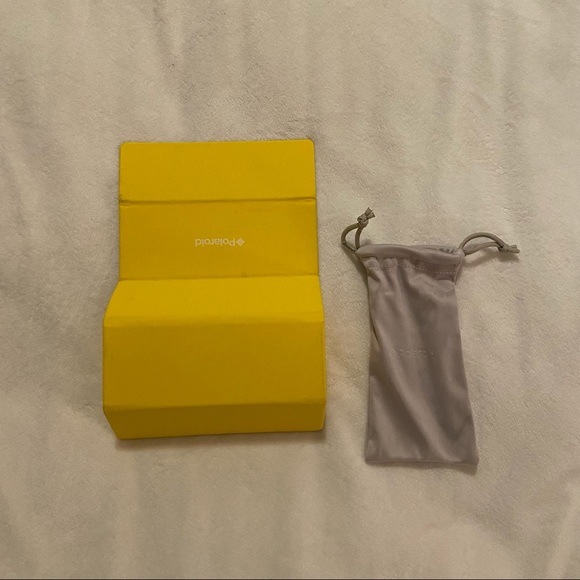 HARD SUNGLASS CASE - Picture 3 of 3